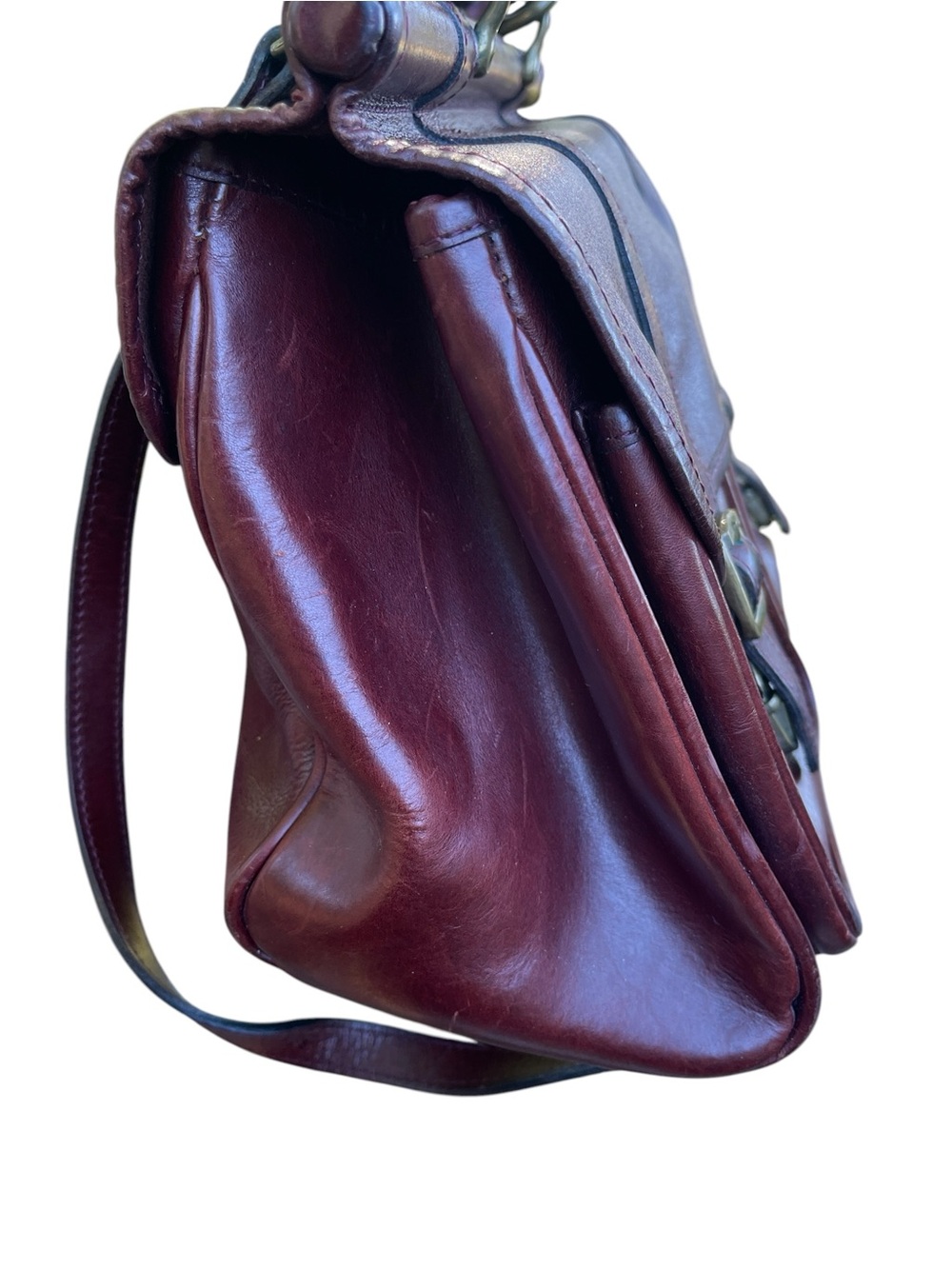 Vintage Wilsons Genuine Leather medium sized Messenger Crossbody Satchel Bag - Picture 8 of 16